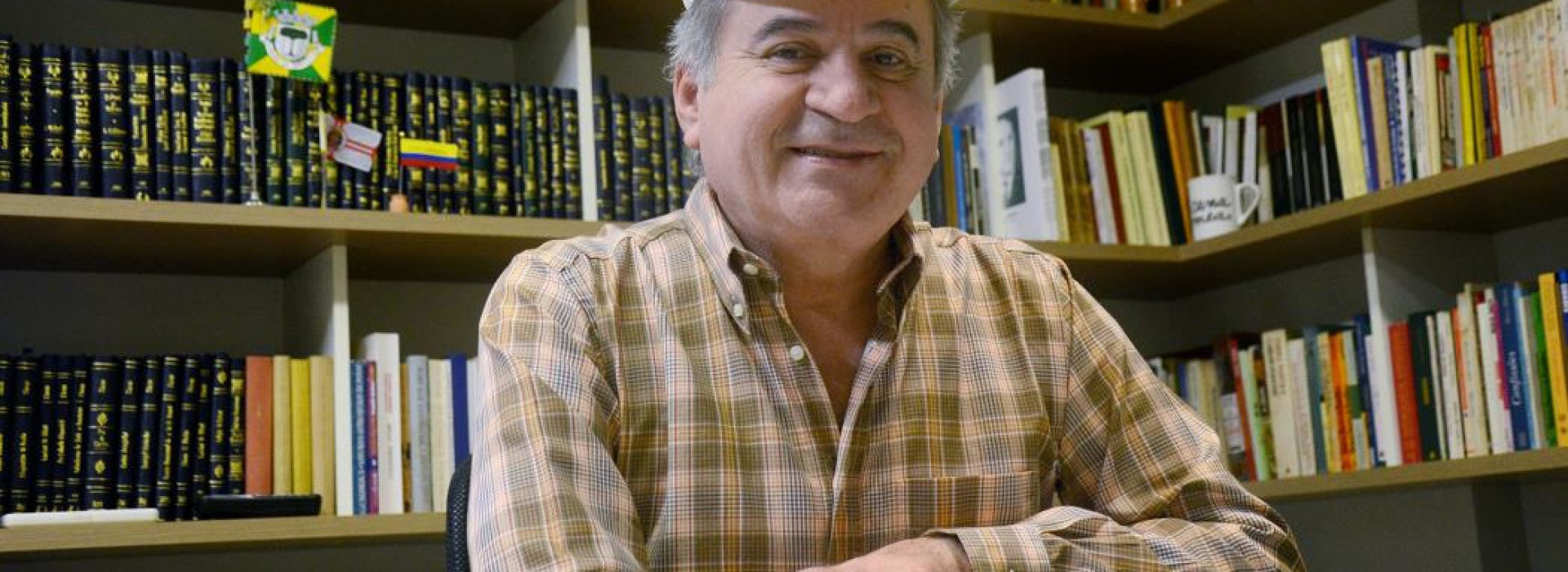 Luciano Maia, poeta torcedor do Leão (Foto: THIARA NOGUEIRA)