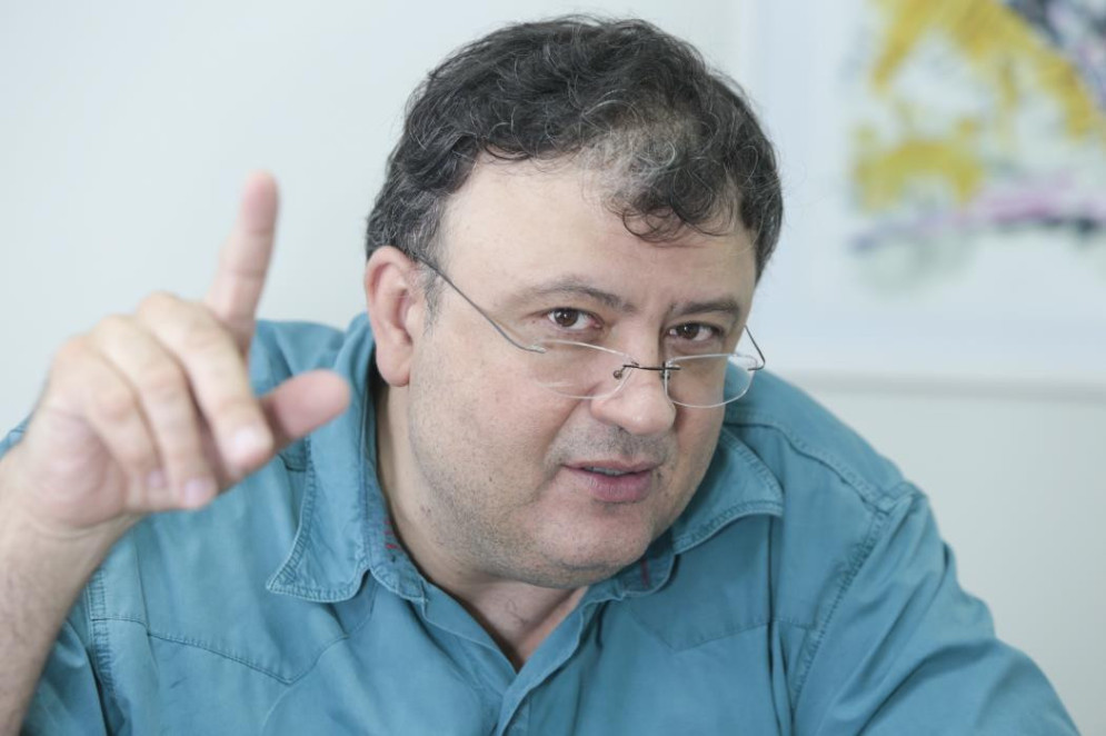 Christian Dunker em entrevista ao jornalista Henrique Araújo para as Páginas Azuis do O POVO(Foto: Camila De Almeida / 8/8/2015)