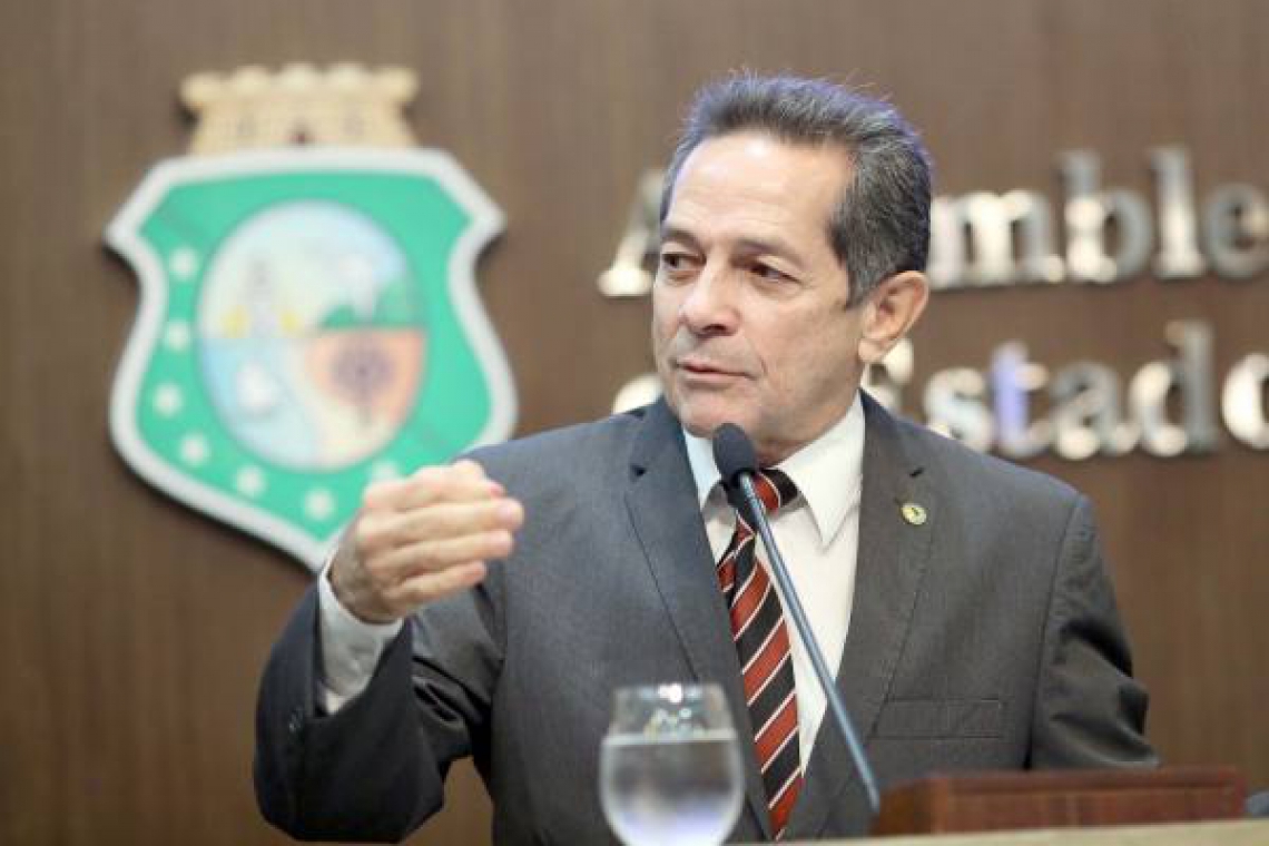 Heitor Férrer entrou com pedido de informações ao governo do Ceará (Foto: Divulgação/AL-CE)