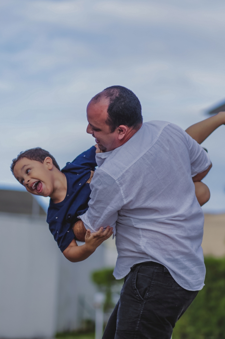 Foto: AURELIO ALVES Nathan Chaves e o filho