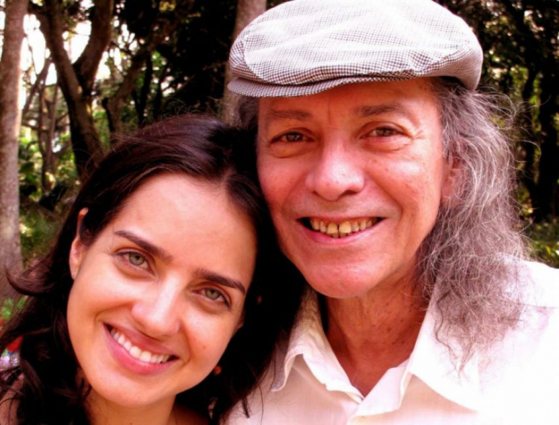 Joana Limaverde com o pai, Ednardo (Foto: Arquivo pessoal)