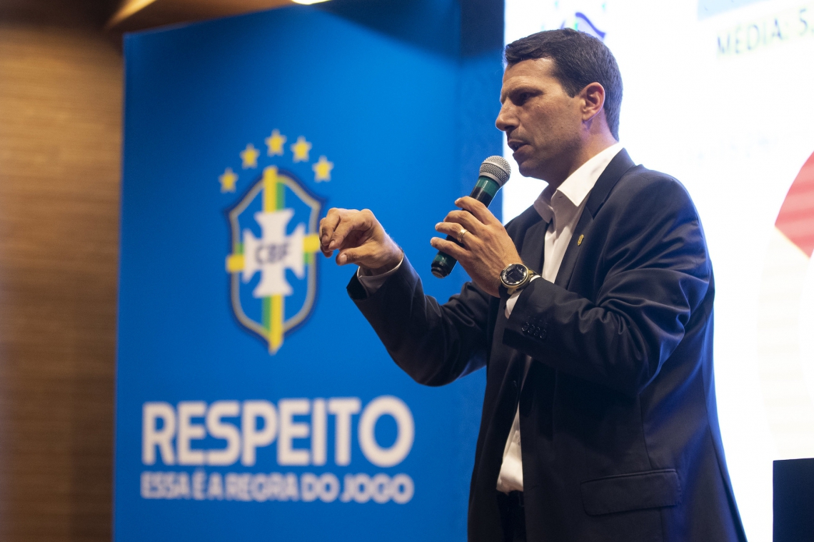 Leonardo Gaciba, chefe da arbitragem da CBF, virá à Capital para visitas a Ceará e Fortaleza (Foto: Lucas Figueiredo / CBF)
