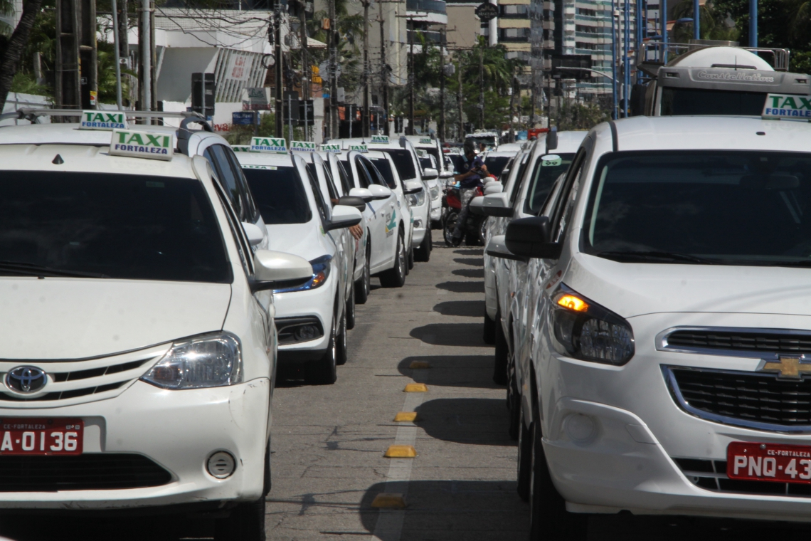 ￼TAXISTAS de Fortaleza entre benrficiados (Foto: Mauri Melo)