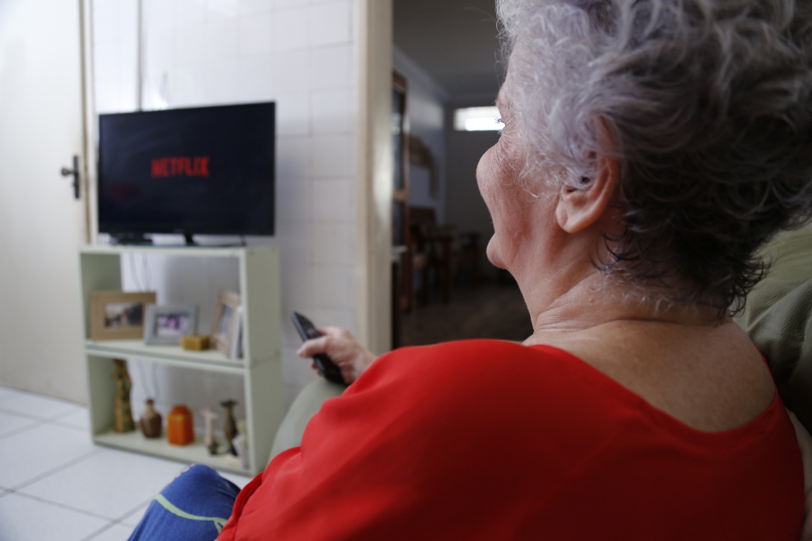 Rosane Teofilo: TV para acesso ao Netflix