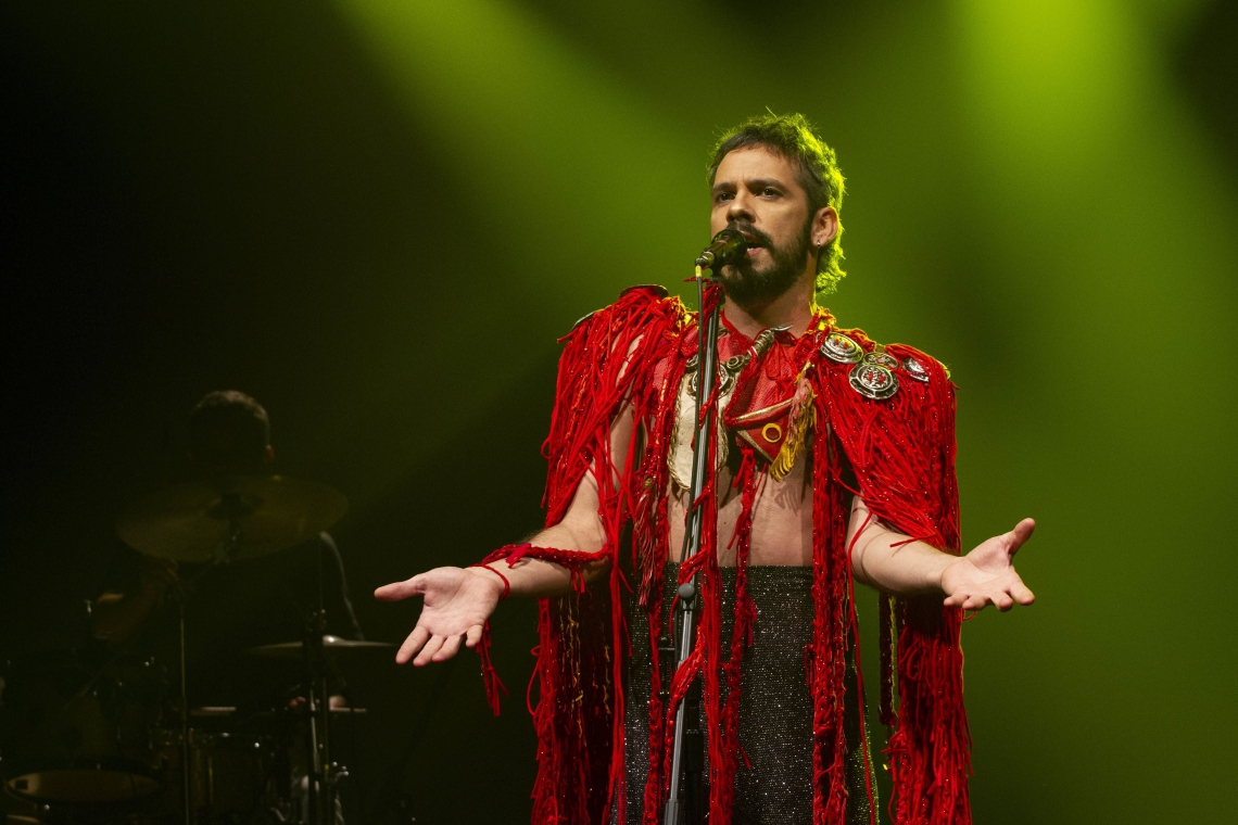 Almério apresentará as canções do disco 