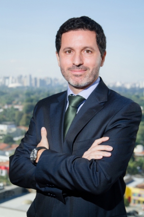 Hernani Sério, diretor-presidente da Fresenius no Brasil, vem a Fortaleza para inauguração em Aquiraz 