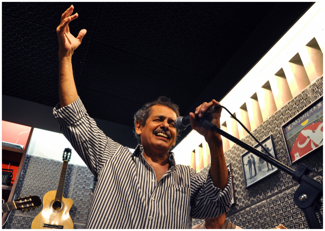 Foto: Cantinho do Frango comemora 25 anos com show e inauguração de loja de vinis
Cantinho do Frango comemora 25 anos com show e inauguração de loja de vinis