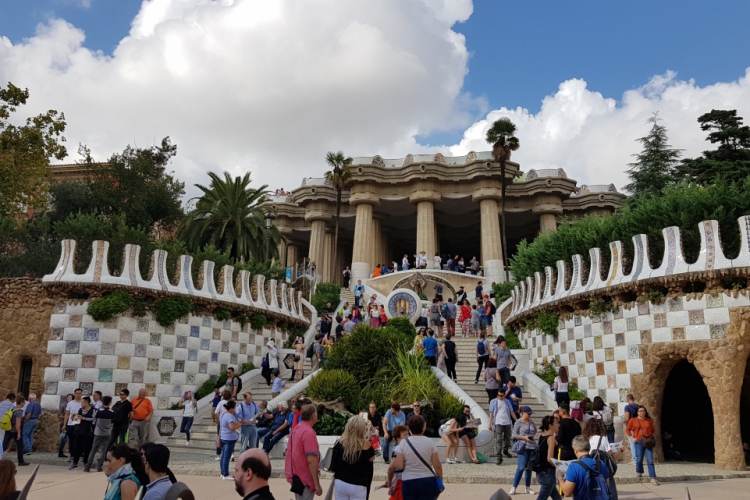 No Parque Güell está localizada a famosa salamandra de Porcelana(foto: Lívia Machado/Divulgaç...