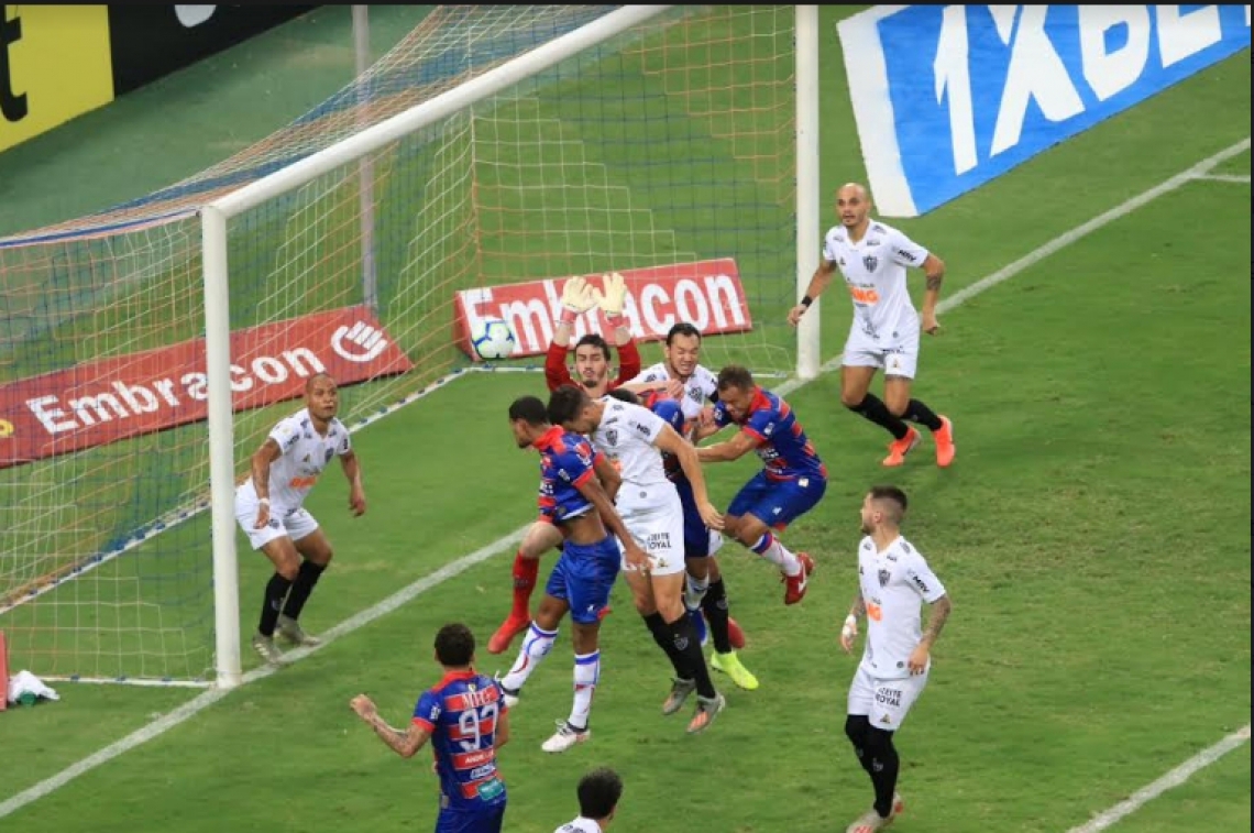 Contra o Galo, ataque tricolor funcionou, mas defesa falhou
 (Foto: Fábio Lima)