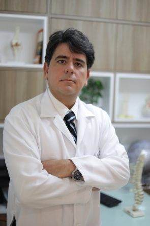 Médico pernambucano Leandro Braun