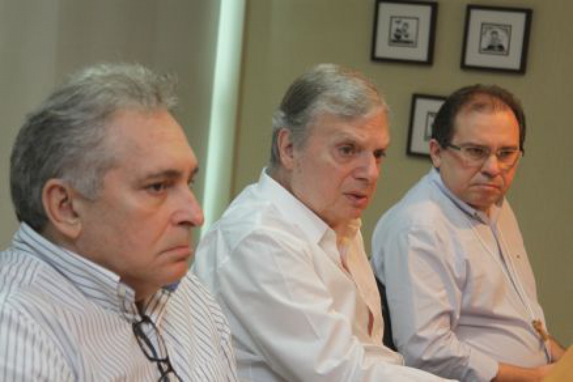 Na foto, Luiz Pontes, Tasso Jereissati e Carlos Matos. Matos é nome referendado por Tasso Jereissati, líder do tucanato cearense e uma das principais vozes da oposição ao grupo político da família Ferreira Gomes. (Foto: (Foto: Mauri Melo/O POVO))