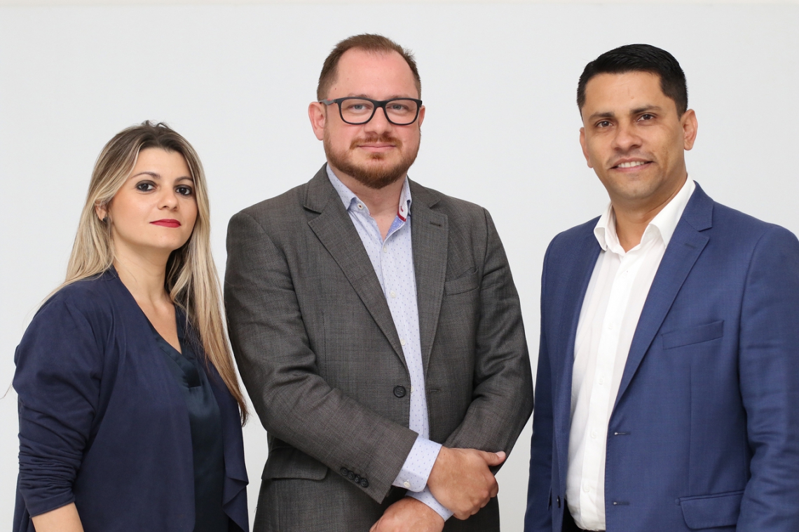 Aline Viana, Marcus Soares e Alexandre Medina Néri (Foto: FÁBIO LIMA)
