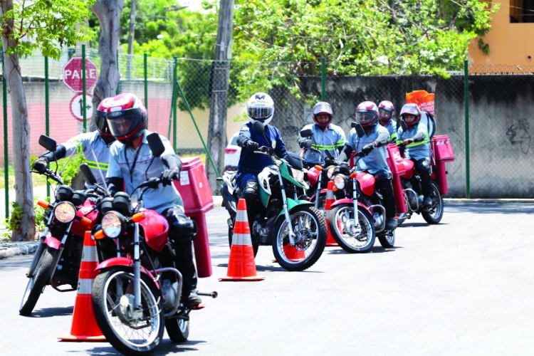 Há também a possibilidade de montar treinamentos personalizados, com duração de oito a 16 hor...