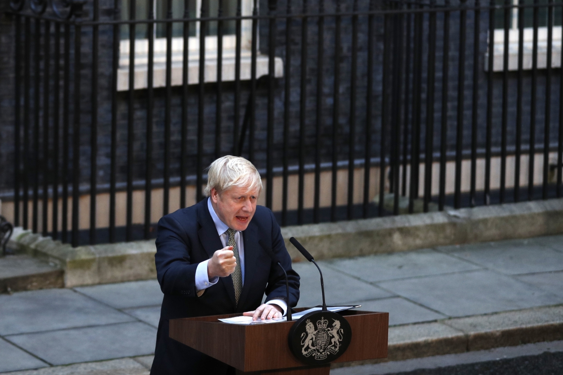 BORIS JOHNSON espera aumentar a influência do Reino Unido (Foto: Adrian DENNIS / AFP)