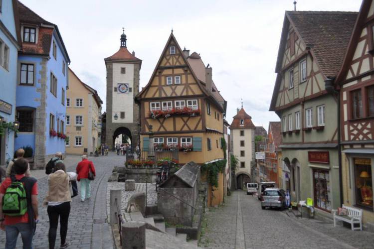 Rothenburg ob der Tauber é a cidade mais famosa da Rota Romântica alemã