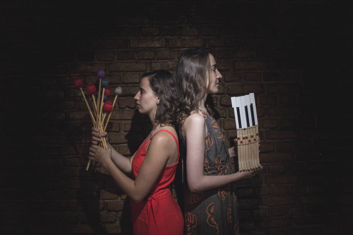 De Minas Gerais, Duo Mitre é formado pelas irmãs Luísa Mitre, pianista e compositora, e Natália Mitre, vibrafonista
 (Foto: Henrique Bocelli/Divulgação )
