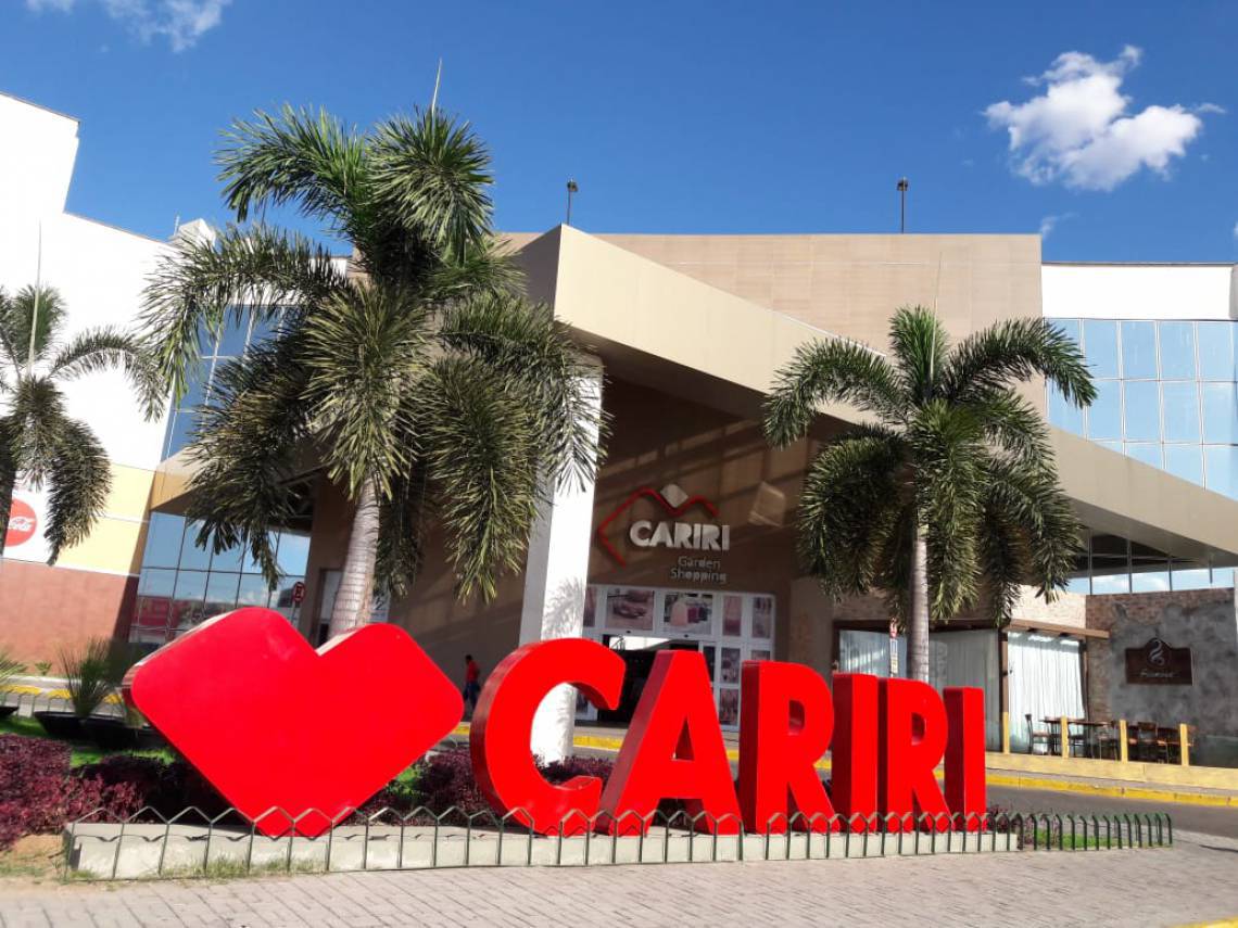 O Cariri Garden Shopping cobra R$ 8 para carros e R$ 3,50 para motos, a partir de 30 minutos de permanência (Foto: Divulgação/Cariri Garden Shopping)