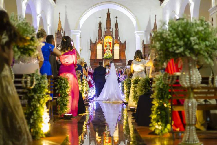 Zuleide Amorim Muniz e José Rubi Peixoto Cunha Júnior casaram em Icó em 16 de novembro de 2019. (Foto: Aurélio Alves/O POVO)(Foto: AURELIO ALVES)