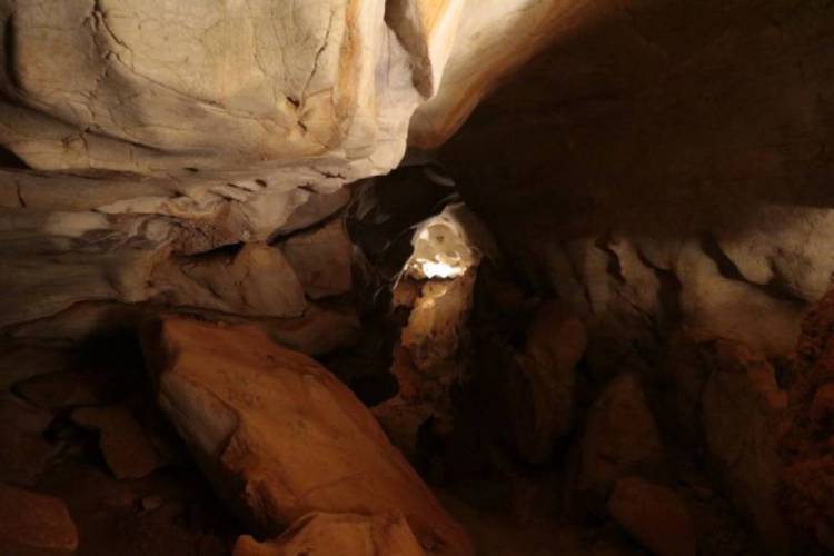 Comissão Científica foi à gruta de Ubajara levada pelos relatos antigos da existência de prata em grande quantidade. (Foto: Julio Caesar/O POVO)(Foto: Julio Caesar/O POVO)
