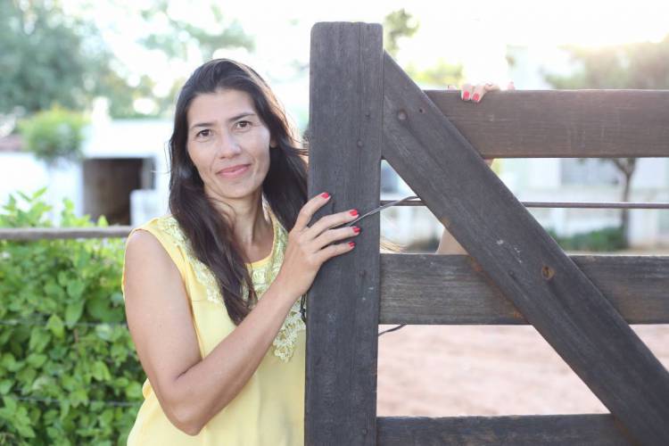 Maria das Graças Nunes Bezerra, diretora da Escola Maria Leite de Araújo, na localidade de Poço do Pau (Foto: Fábio Lima/O POVO)(Foto: FABIO LIMA)