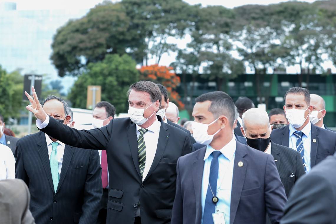 BOLSONARO voltou a ironizar e prometeu realização de churrasco para 3.000 pessoas (Foto: Marcos Correa/Presidência da República)