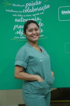 Cátia Gomes da Silva, 32, técnica de enfermagem do Hospital Regional da Unimed (HRU)