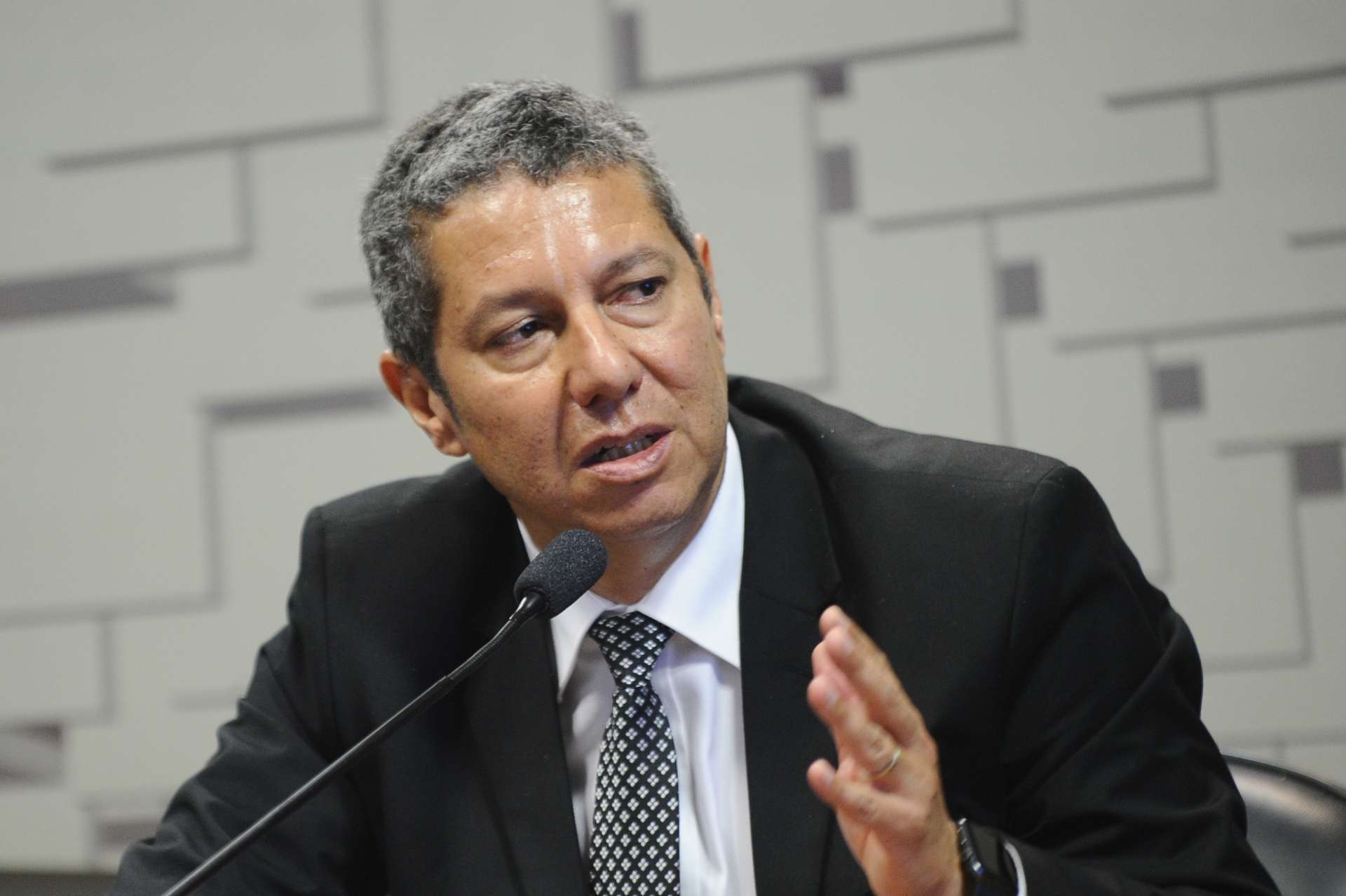 José Roberto Rodrigues Afonso é considerado o pai da Lei de Responsabilidade Fiscal (Foto: Marcos Oliveira/Agência Senado)