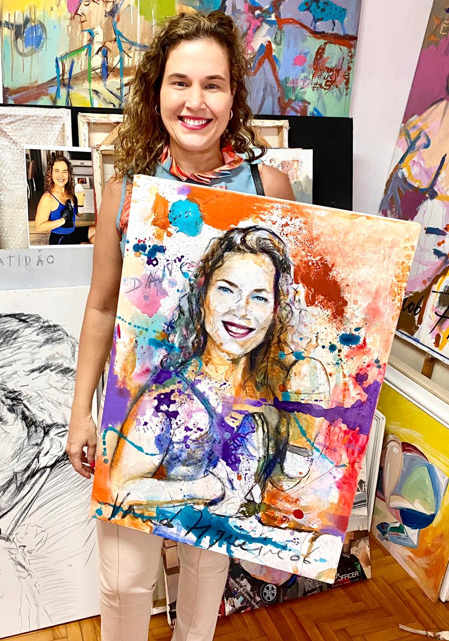 Cybele Campos com seu portrait assinado por Vando Figueiredo (Foto: divulgação)