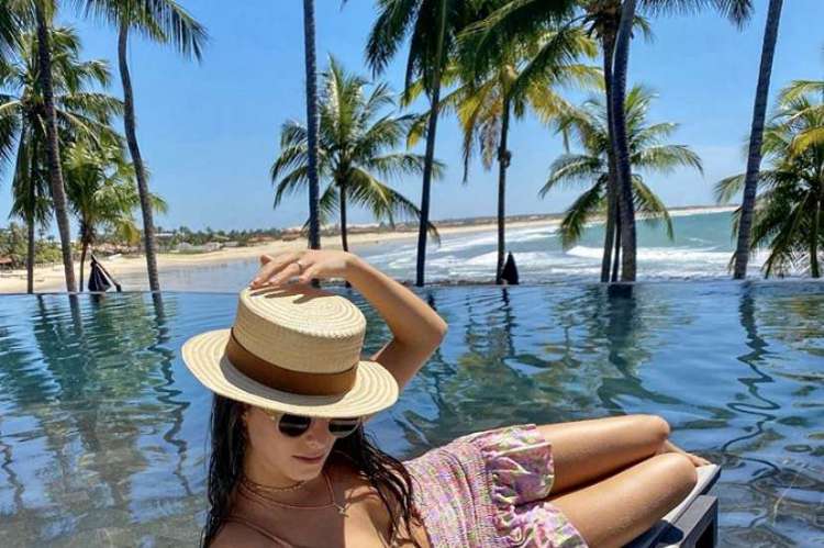Nicole Sarfaty passa o fim de semana no Carmel Taíba Resort. Empresária era habitué dos balneários europeus e agora vive dias de sol pelo Estado
