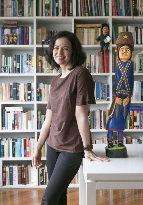 Jornalista e escritora Adriana Negreiros, autora de Maria Bonita: Sexo, violência e mulheres no cangaço