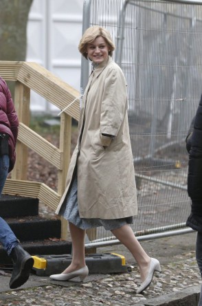 Emma Corrin na quarta temporada de The Crown