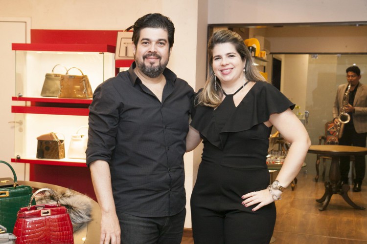 Ailton Leitão e a irmã Daniela