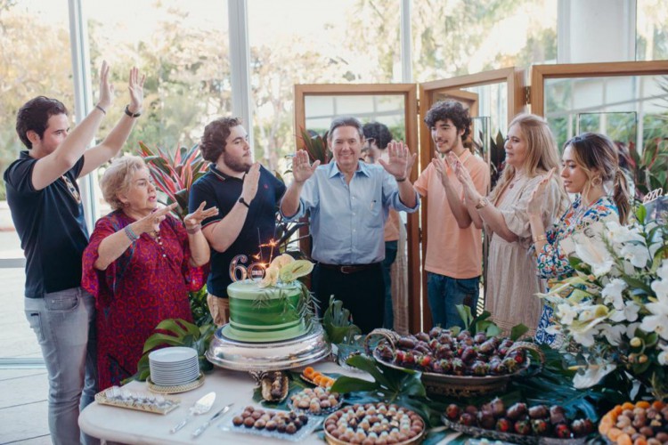 Ivens Dias Branco Jr.: almoço íntimo pelos 60 anos | Clóvis Holanda