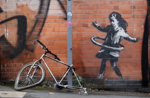 Banksy assume autoria de obra