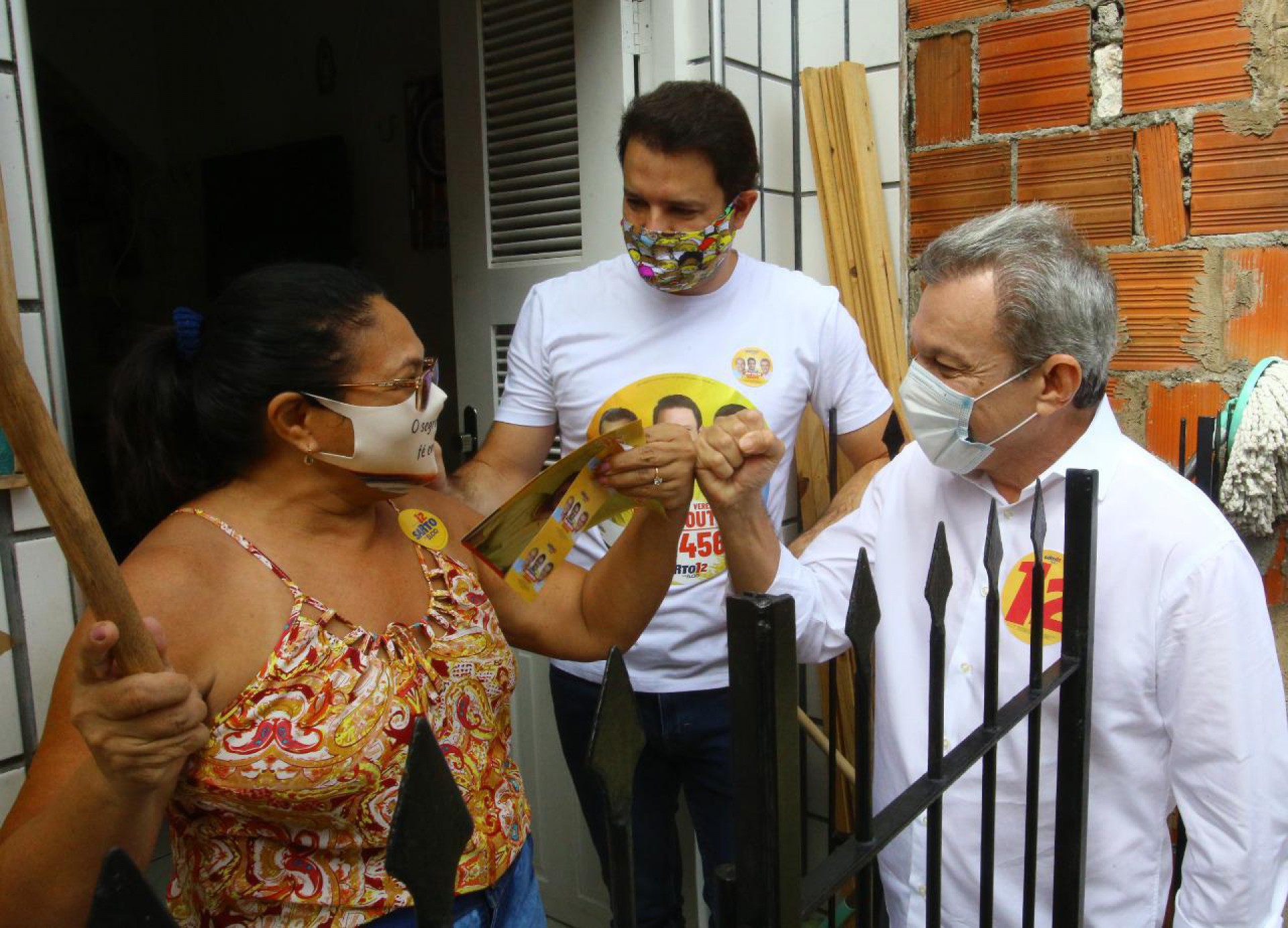 ￼SARTO visitou ontem a Comunidade das Quadras (Foto: Divulgação)