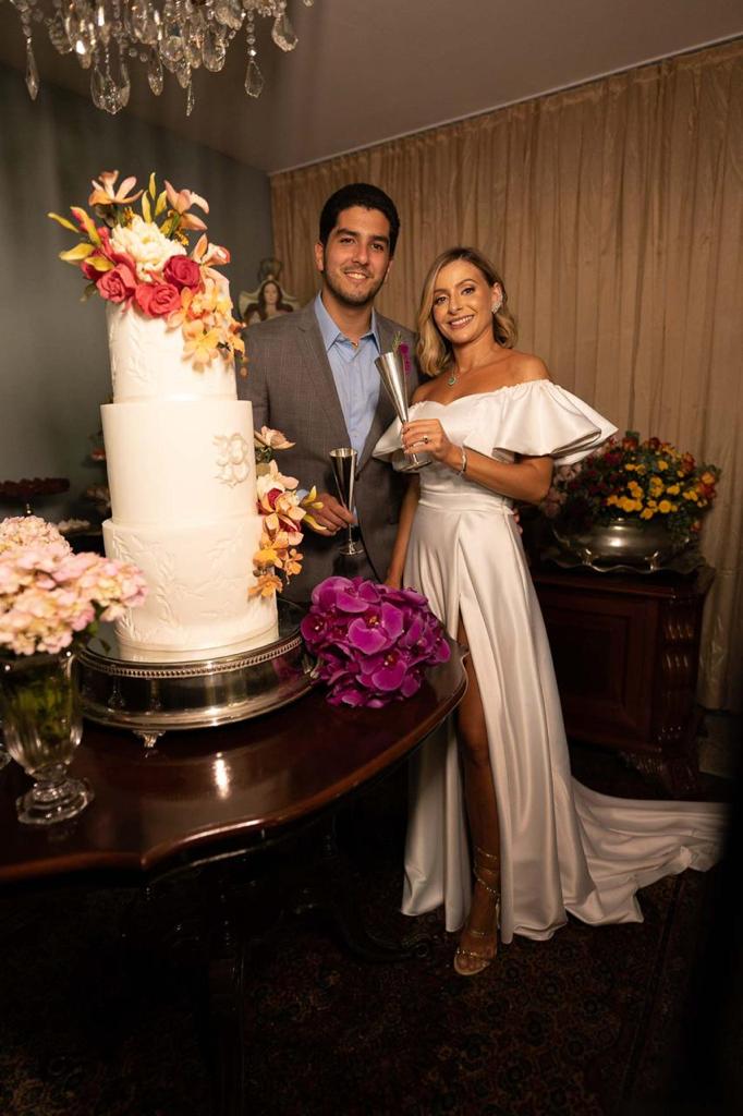 (Foto: fotos RONI VASCONCELOS/ DIVULGAÇÃO)Pedro França e Bruna Massaglia