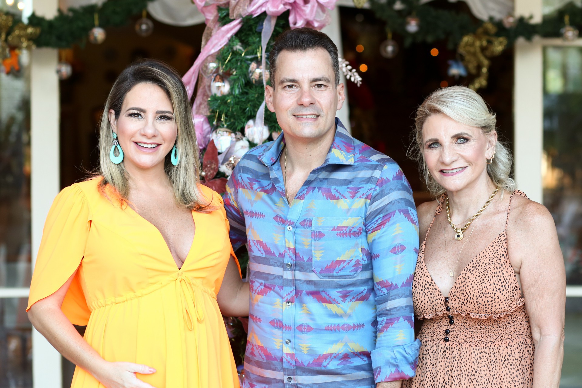 (Foto: fotos Paulo Maximo/ Divulgação Frisson)Gaída Dias Furtado, Miguel Filho e Rosângela Dias 