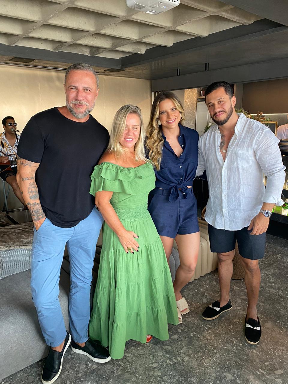 (Foto: divulgação)Rogério Sales e Simone Bianchi, Rebecca e Juan Bianchi