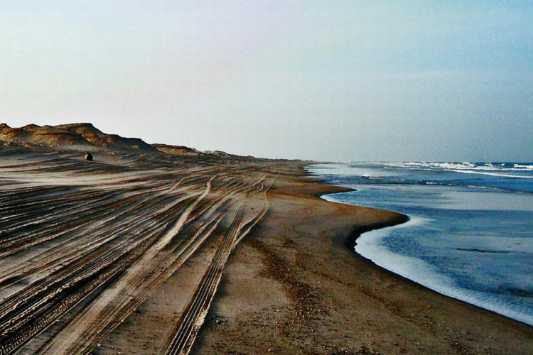 Praia da Baleia, em Itapipoca, no litoral oeste do Ceará