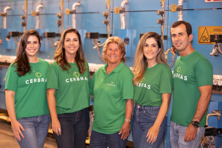 Isabel Mota, Ticiana Mota, Ana Lúcia Mota, Mariana Mota e Felipe Mota: mais um reconhecimento em sua Cerbrás
