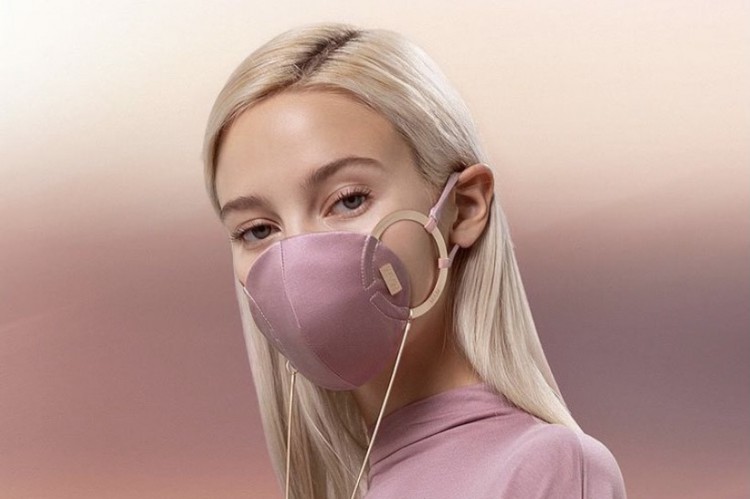 Marca de acessórios de design MAM propõe as máscaras como peça de destaque 