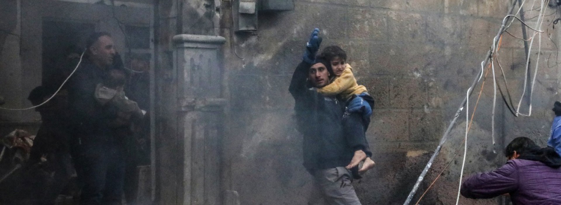 CAPA - Guerra na Síria completa 10 anos neste dia 15 de março com mais de 388 mil mortes, dentre eles 22 mil crianças segunda observatório de direitos humanos. (Foto: Nayef Al-ABOUD / AFP)