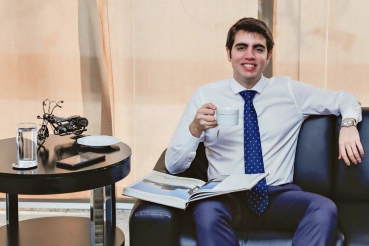 Mateus Costa-Ribeiro: aos 21 anos, é mestre em Direito por Harvard e acaba de conseguir o registro profissional para atuar como advogado nos EUA. Performance chamou a atenção do mundo.