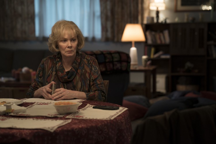 Indicada ao Emmy em 2020 pro 'Watchmen', Jean Smart interpreta a mãe de Mare na nova minissérie HBO