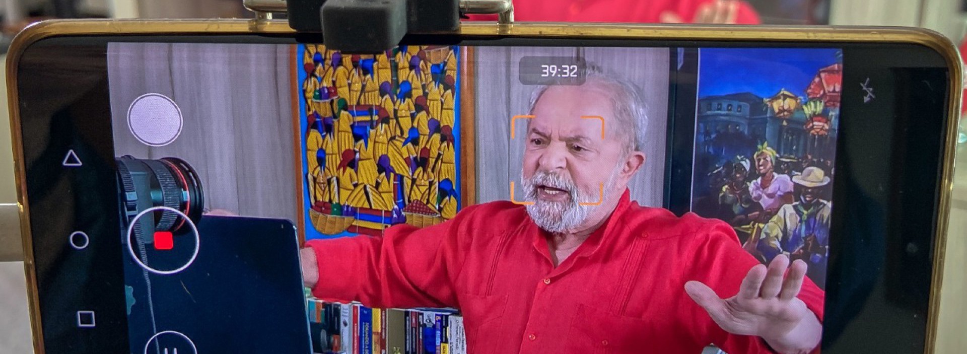 CAPA - Ex-presidente Lula em entrevista à Rádio O POVO-CBN (Foto: Ricardo Stucker )