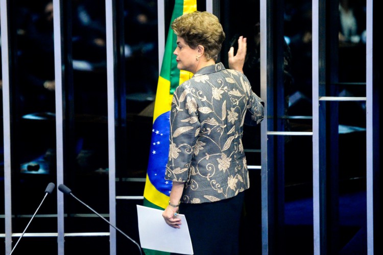 Objeto de estudo de Jéssica Campos, o estilo de Dilma Rousseff também mudou e foi alvo de comentários desde que foi ministra até ela ser deposta, em 2016(Foto: Marcos Oliveira/Agência Senado)