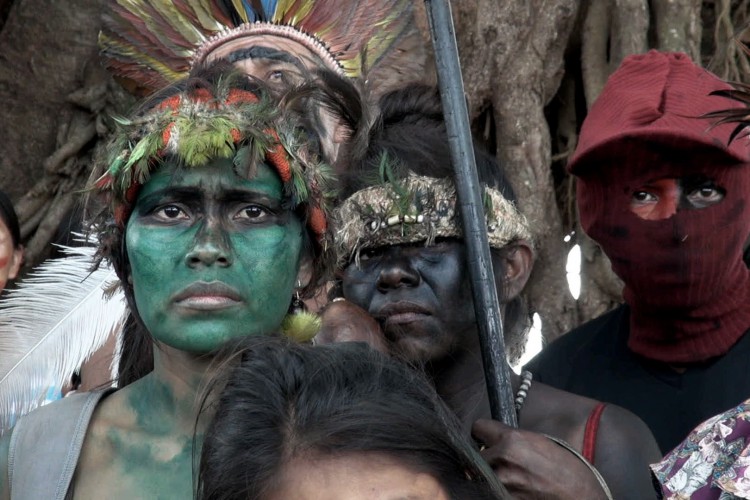Co-dirigido por Vincent Carelli, Ernesto de Carvalho e Tita, o documentário 'Martírio' lança olhar histórico profundo à resistência dos Guarani Kaiowá. Filme está na programação do festival
