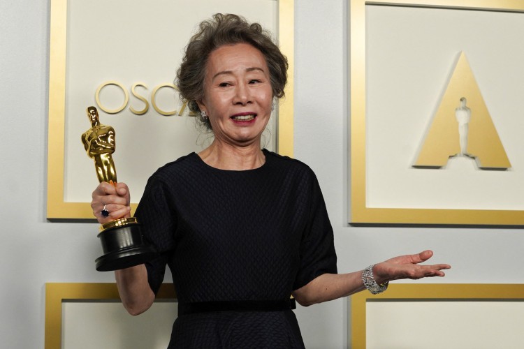 Yuh-Jung Youn prevaleceu na disputa do Oscar de Melhor Atriz Coadjuvante, vitória que conquistou pela atuação em 'Minari'