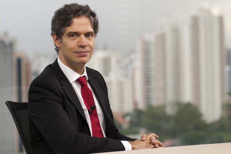 Ricardo Amorim profere palestra para empresários cearenses
