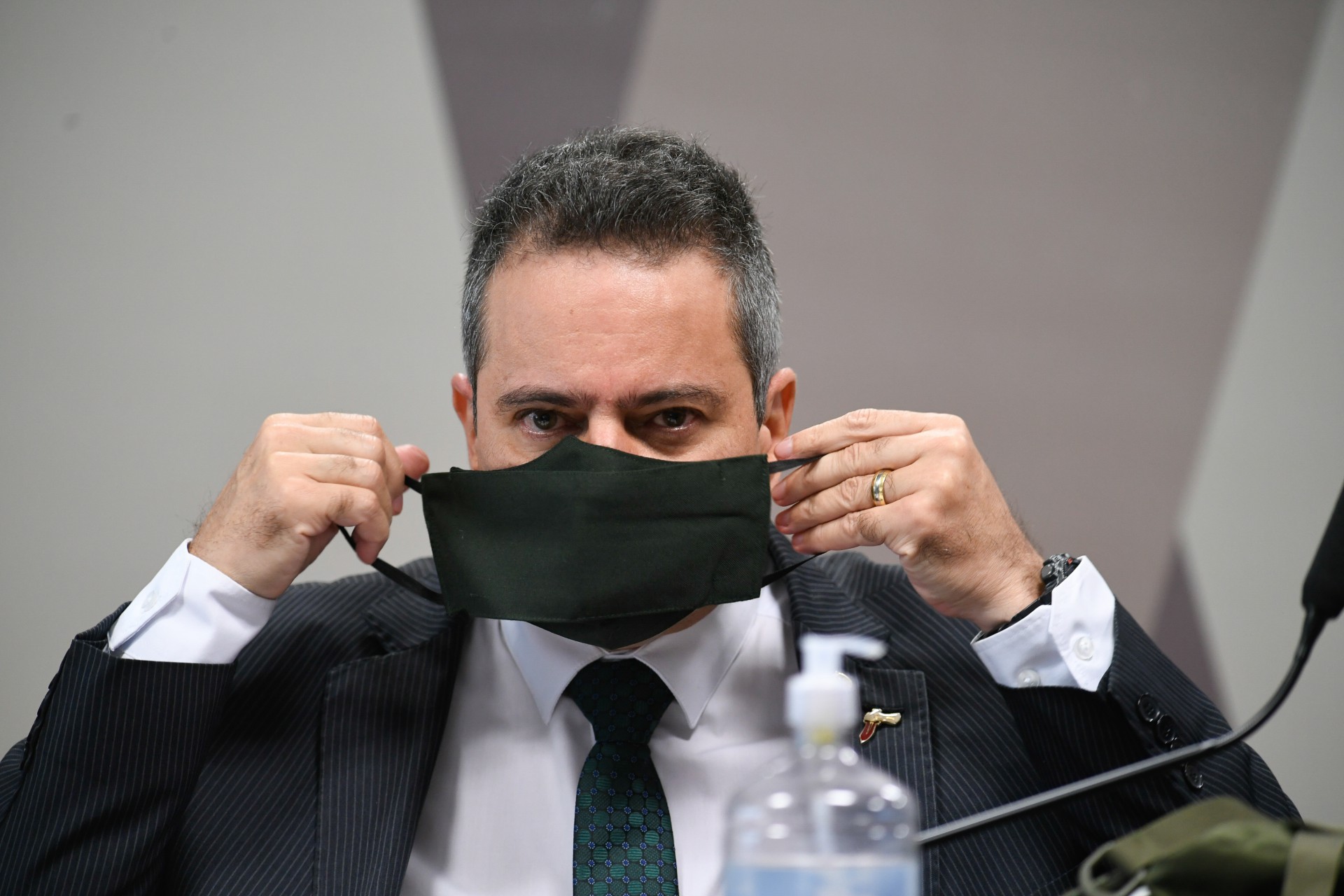 ￼ÉLCIO FRANCO foi o 13º depoente da CPI (Foto: Edilson Rodrigues/Agência Senado)